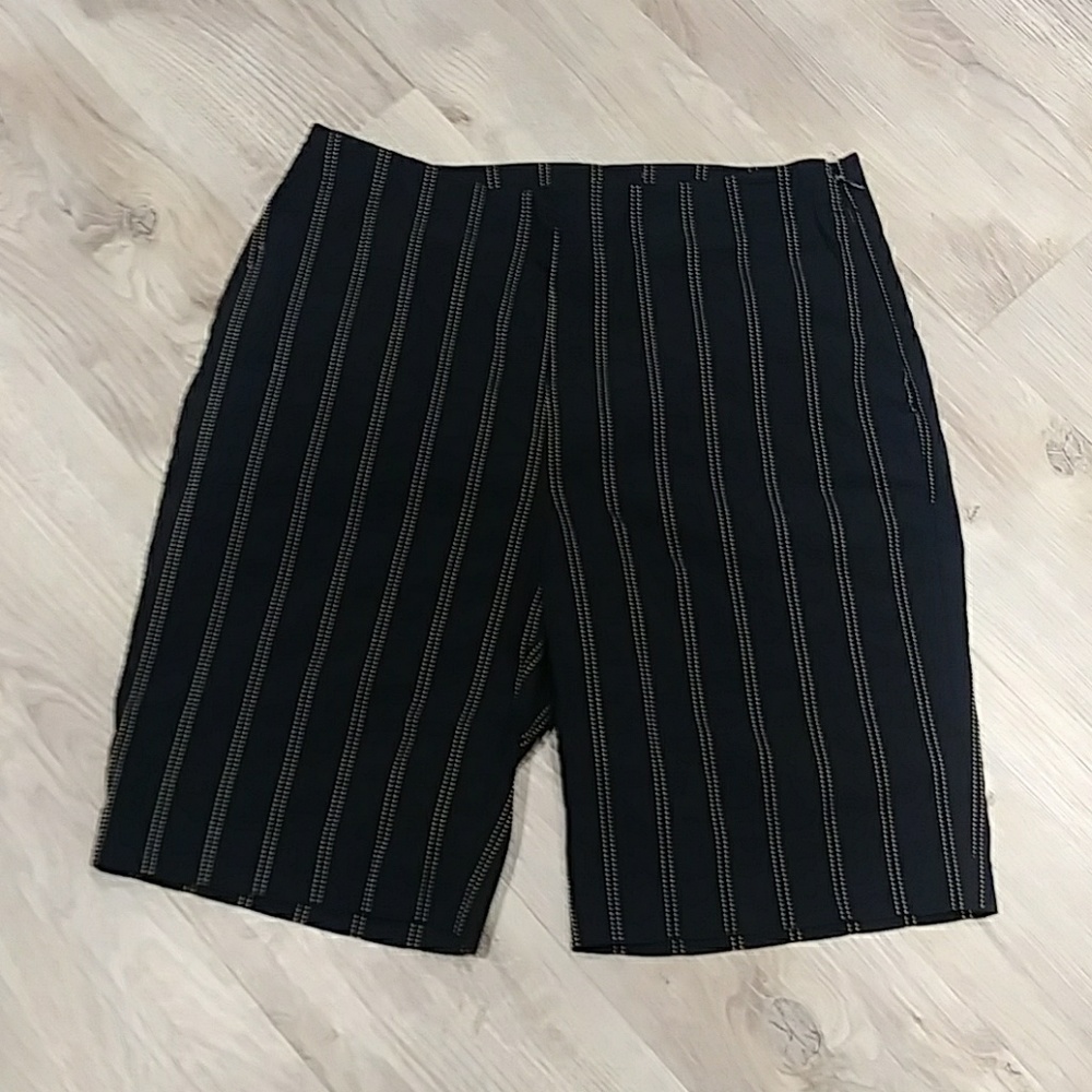 EP Pro Women's Golf Shorts.  Size 8.
